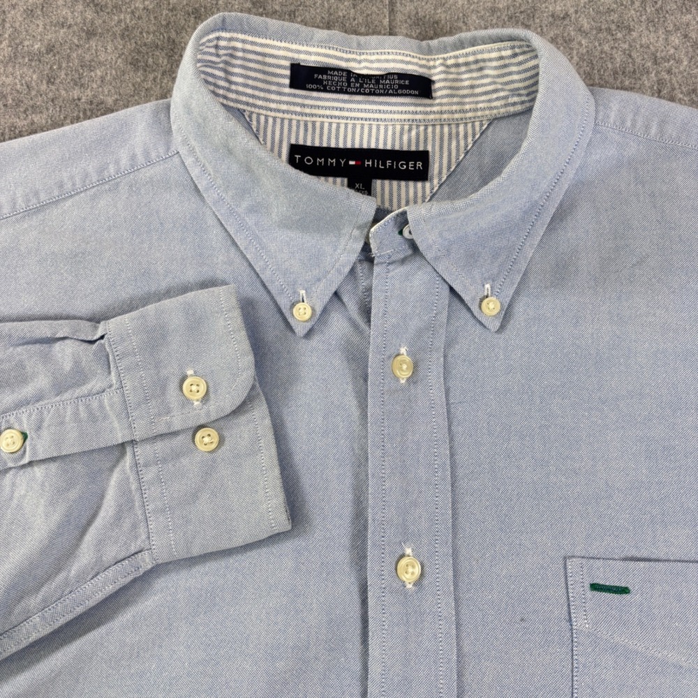 Vintage Tommy Hilfiger Denim Button Down Shirt Mens XL Blue Crest Logo 2002